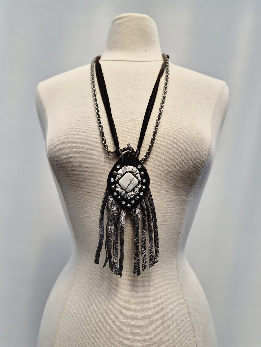 Leatherock Western Rocker Fringe Necklace White Stone Studded Black Leather Cord